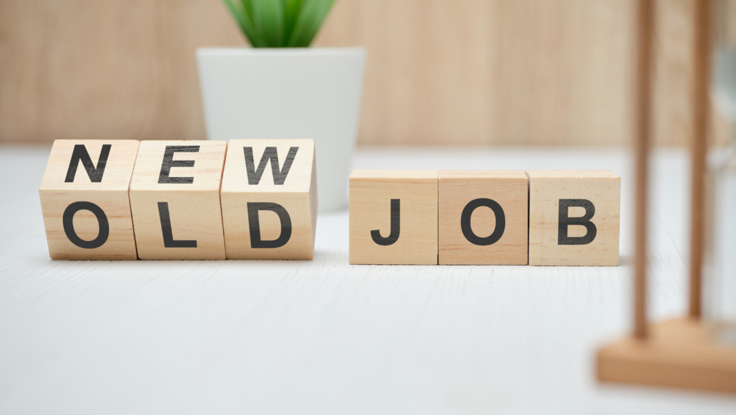 ​8 Signs That Show It’s Time To Look For A New Job